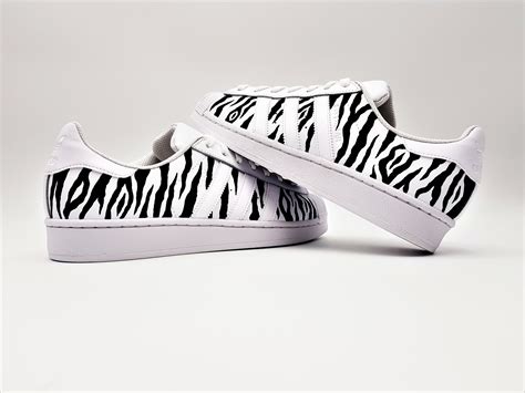 adidas superstar zebra print achterkant